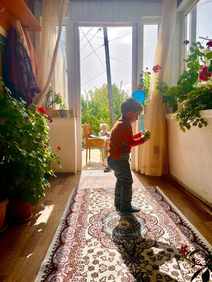 Gulnara Guest House バルイクチ エクステリア 写真